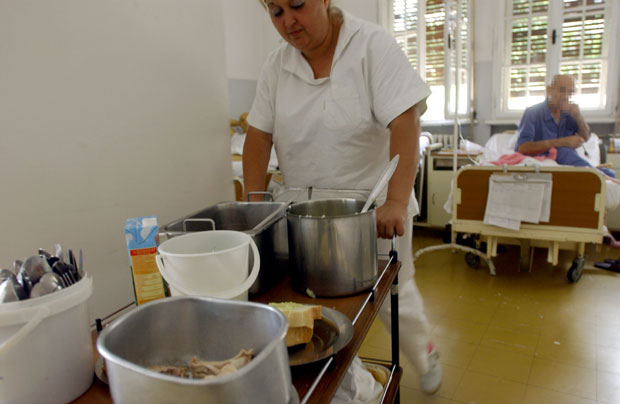 Стање у болницама: Пацијенти критиковали лошу храну и дуго чекање